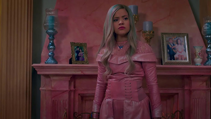 Sarah Jeffery - Queen of Mean (From Descendants 3)