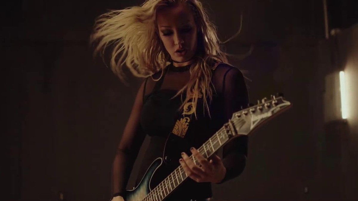 NITA STRAUSS ft. Anders Fridén - The Golden Trail